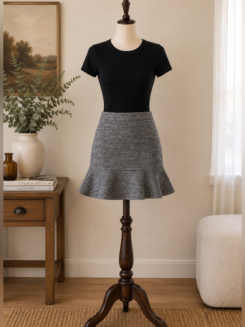 Chic Banana Republic Grey Flounce Mini Skirt Size 6 Office Siren Corporate